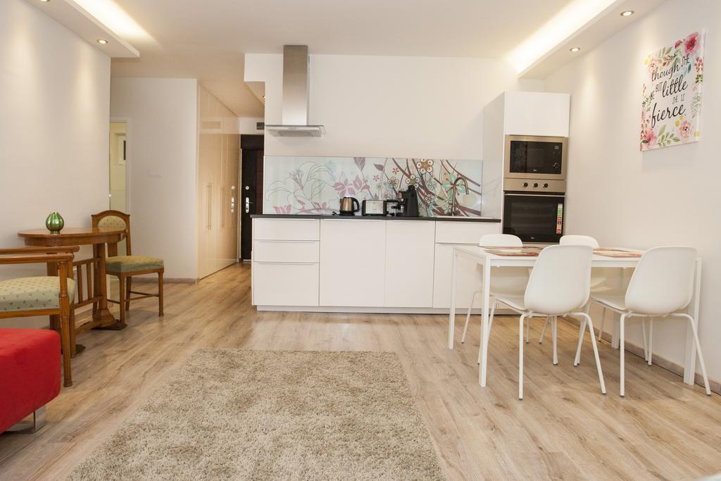Ilona 2 Bedrooms Apartment In The Center Budapest Exterior photo