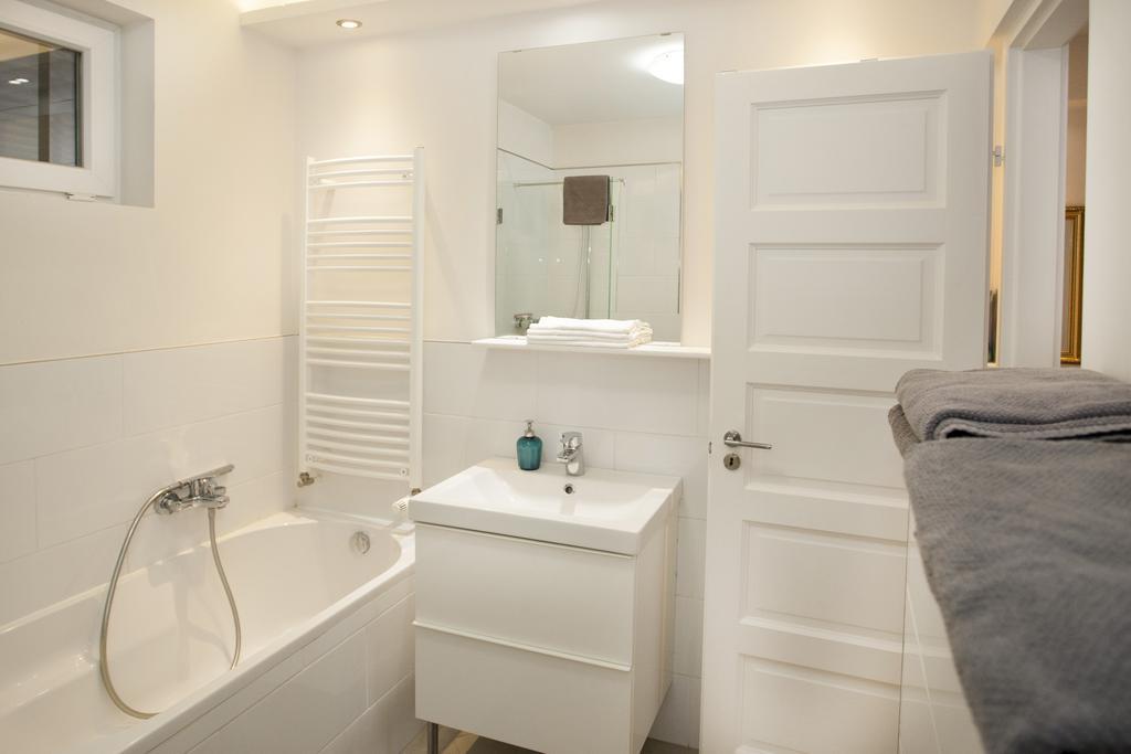 Ilona 2 Bedrooms Apartment In The Center Budapest Exterior photo